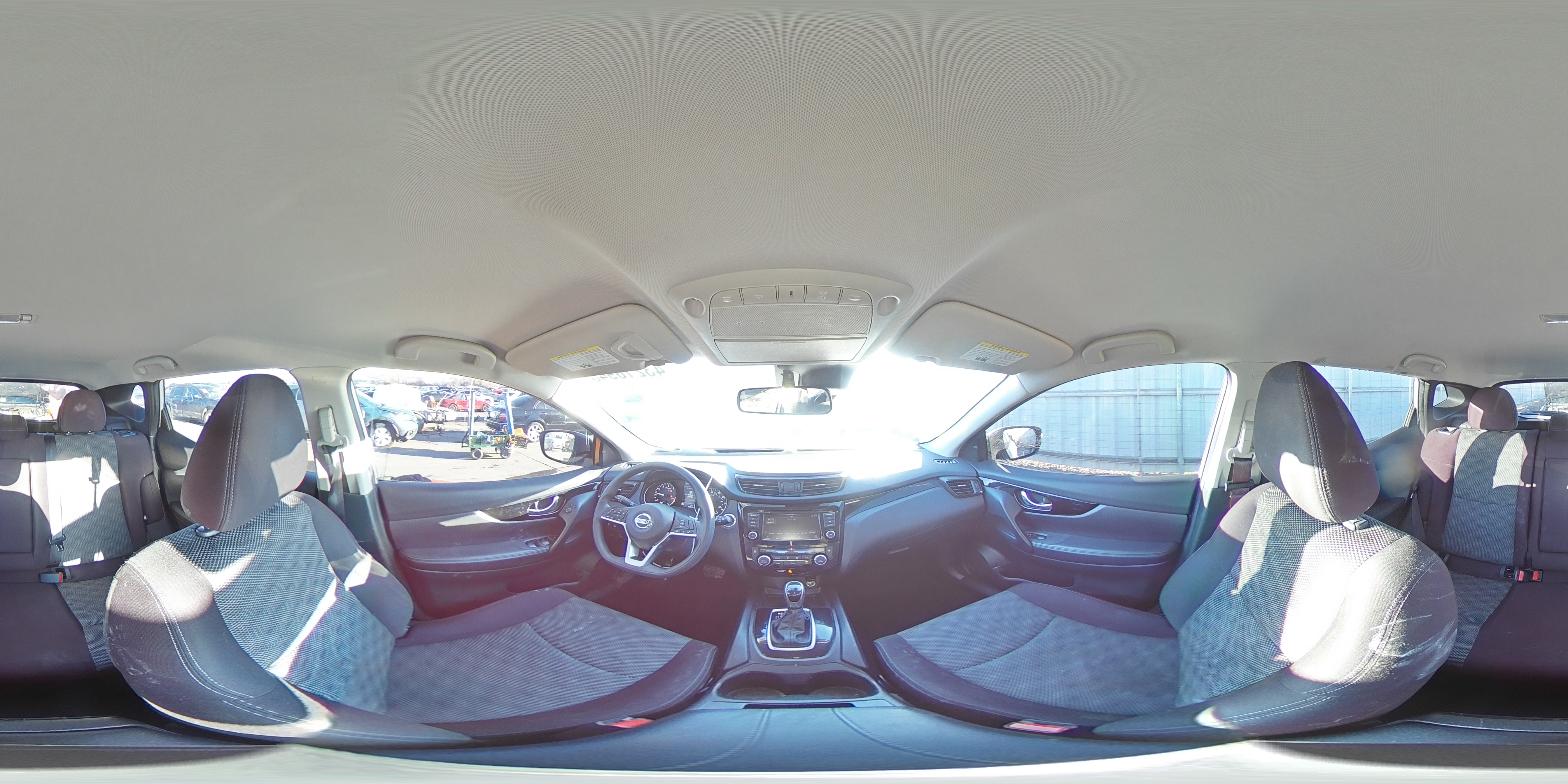 2020 Nissan Rogue - Image 16