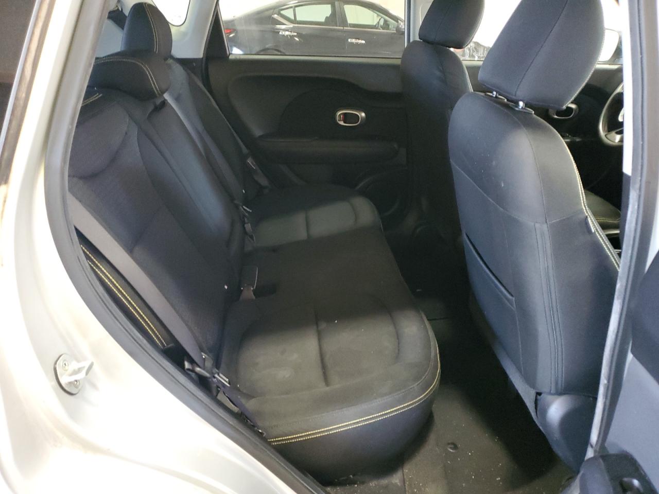 2015 Kia Soul - Image 10