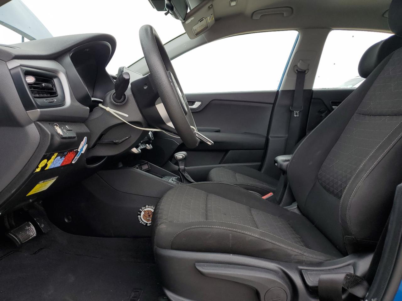 2021 Kia Rio - Image 7