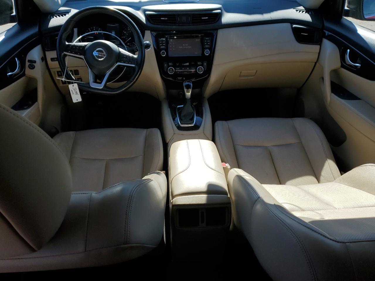 2017 Nissan Rogue - Image 8
