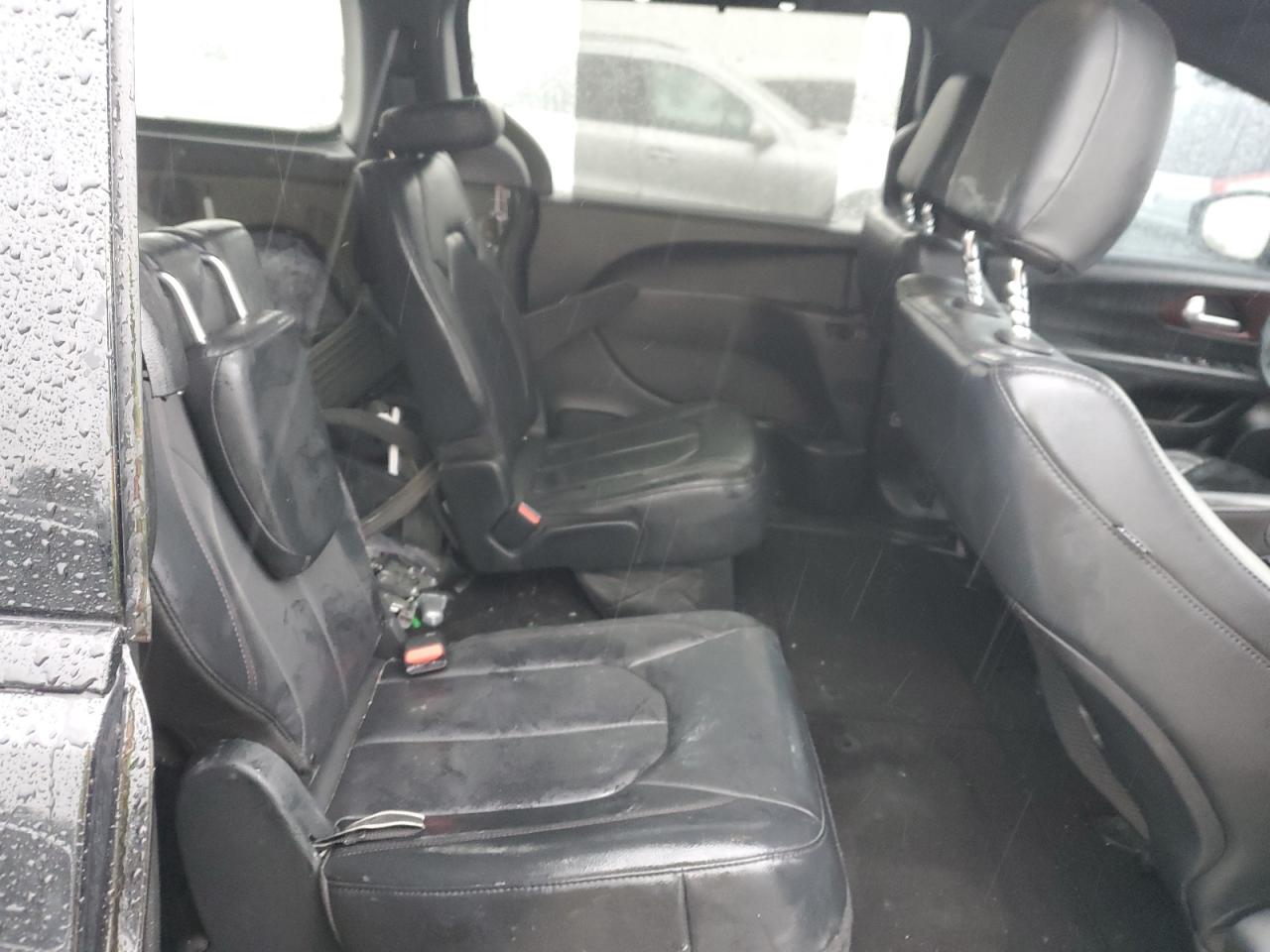 2020 Chrysler Pacifica - Image 11