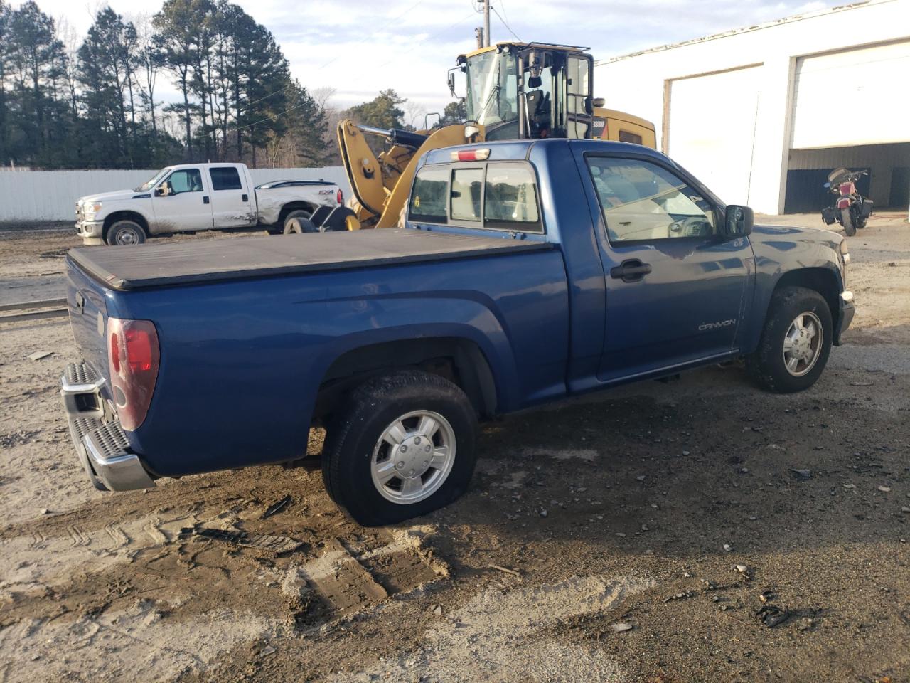 2005 GMC Canyon - Image 3