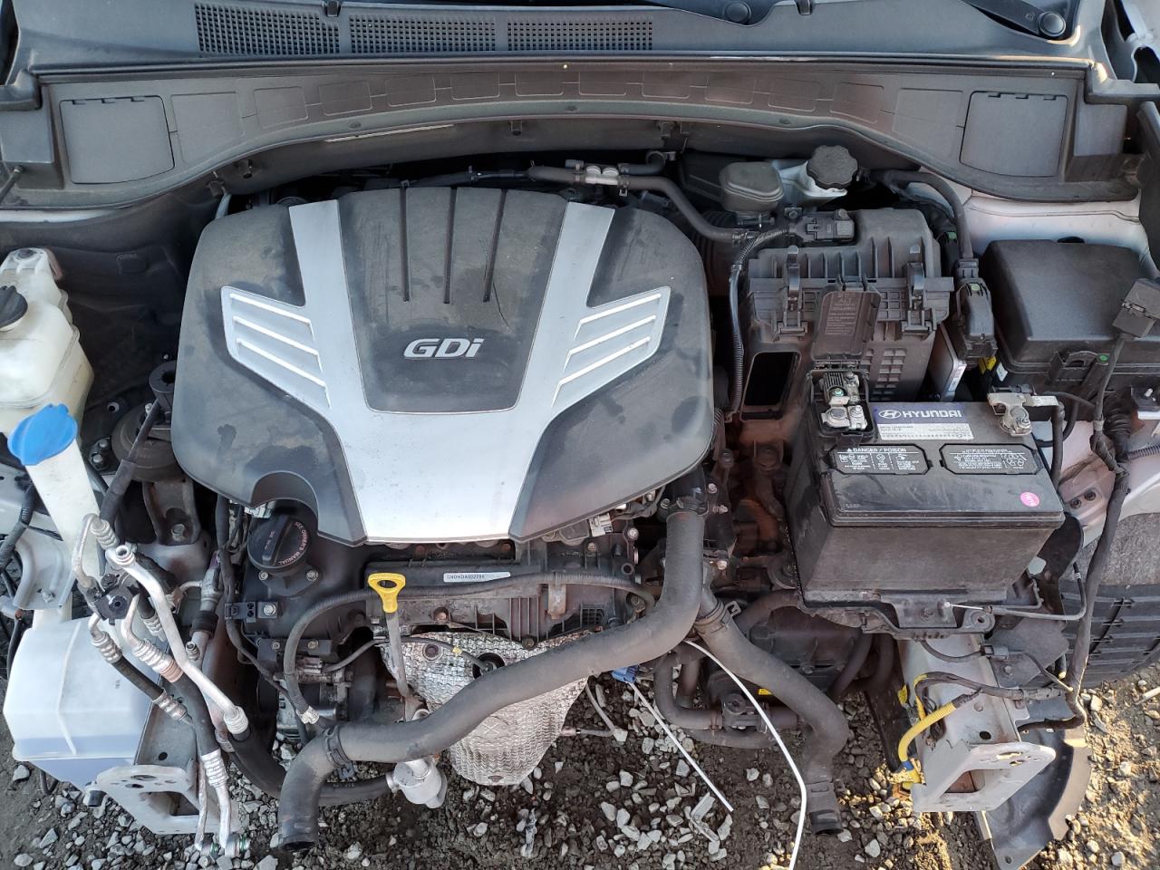 2013 Hyundai Santa Fe - Image 11