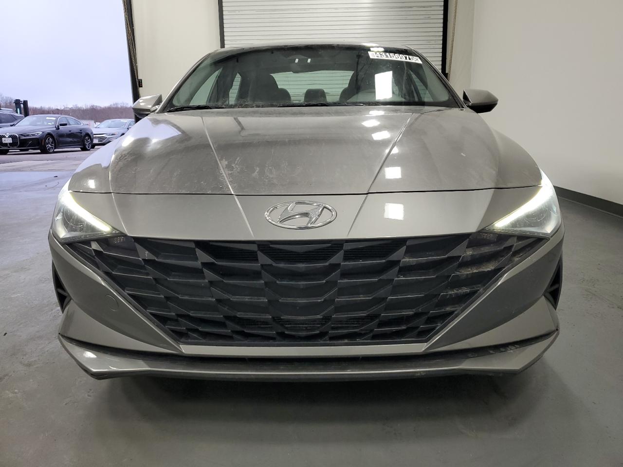 2021 Hyundai Elantra - Image 5