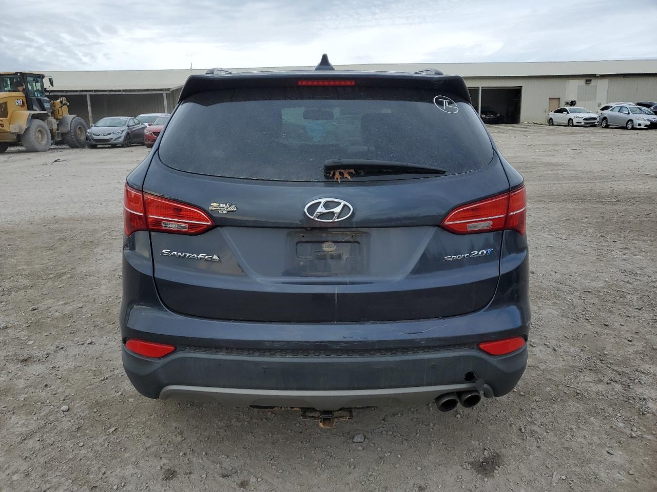 2014 Hyundai Santa Fe - Image 6