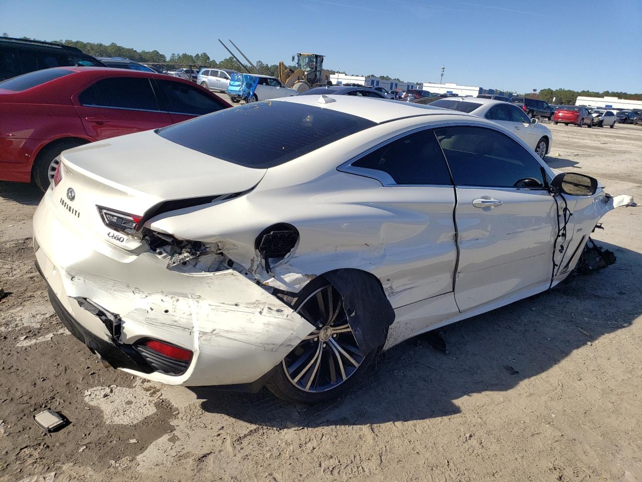 2017 Infiniti Q60 - Image 3