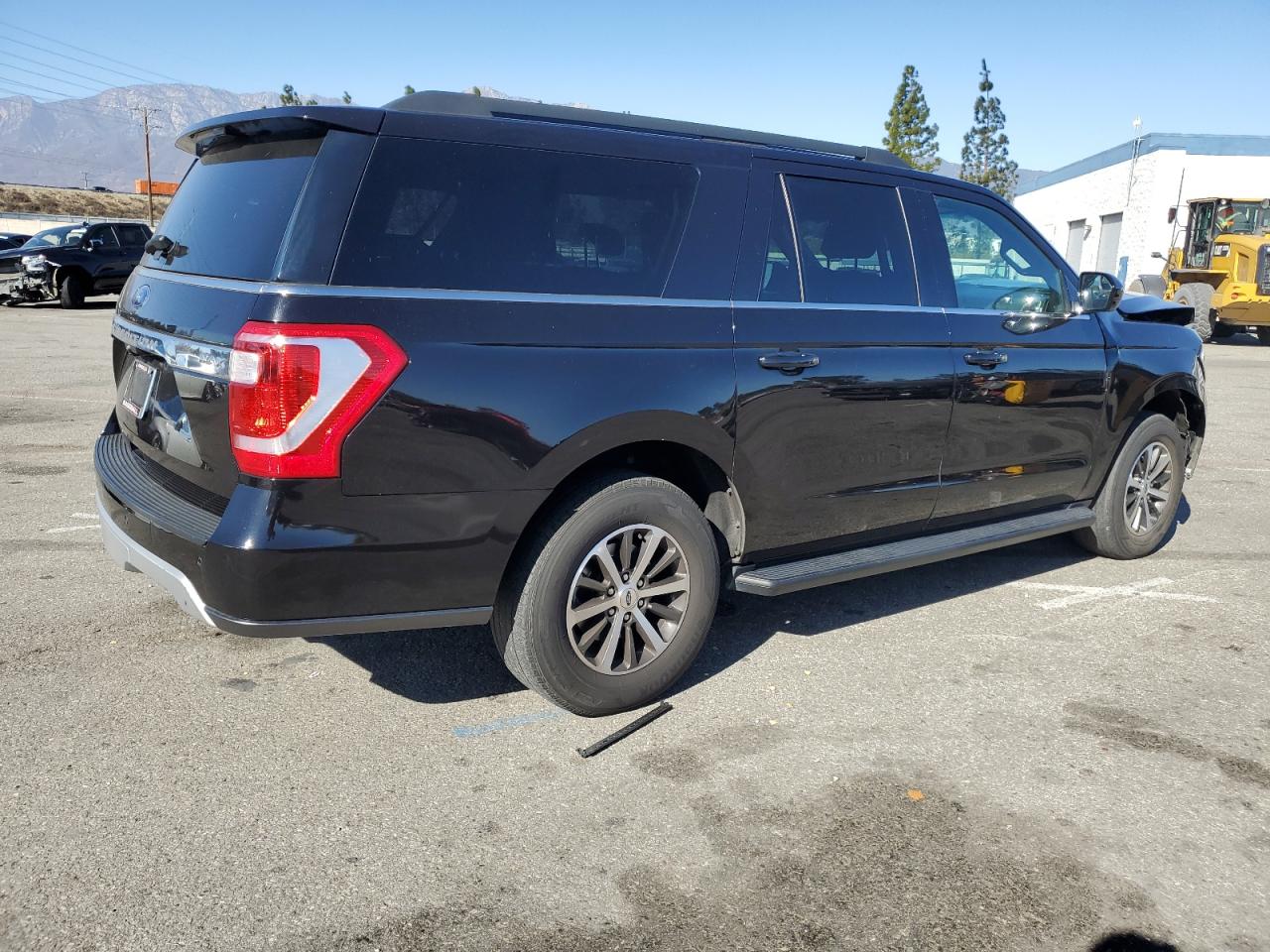 2019 Ford Expedition - Image 3