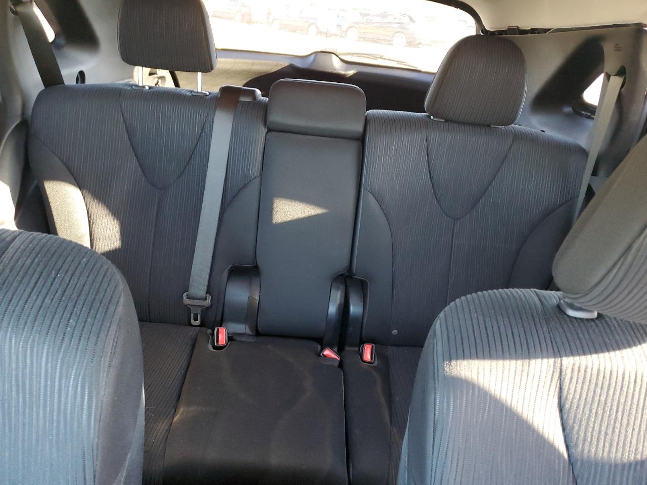2015 Toyota Venza - Image 10