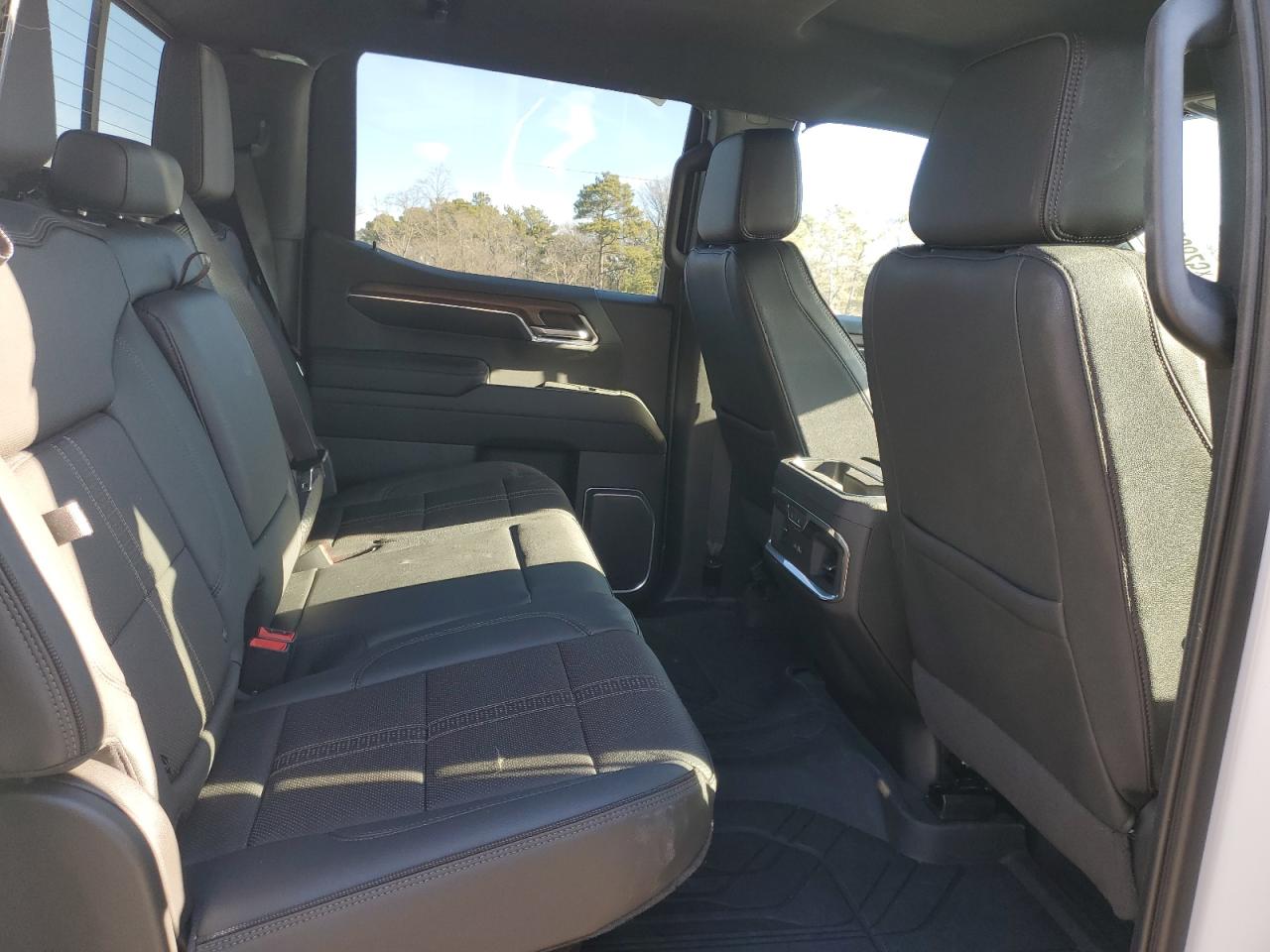2023 Chevrolet Silverado - Image 11