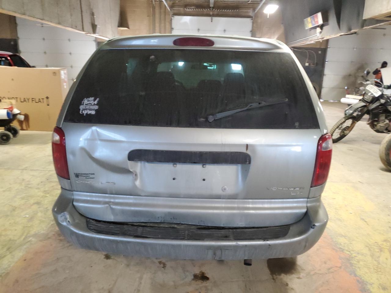 2003 Chrysler Voyager - Image 6
