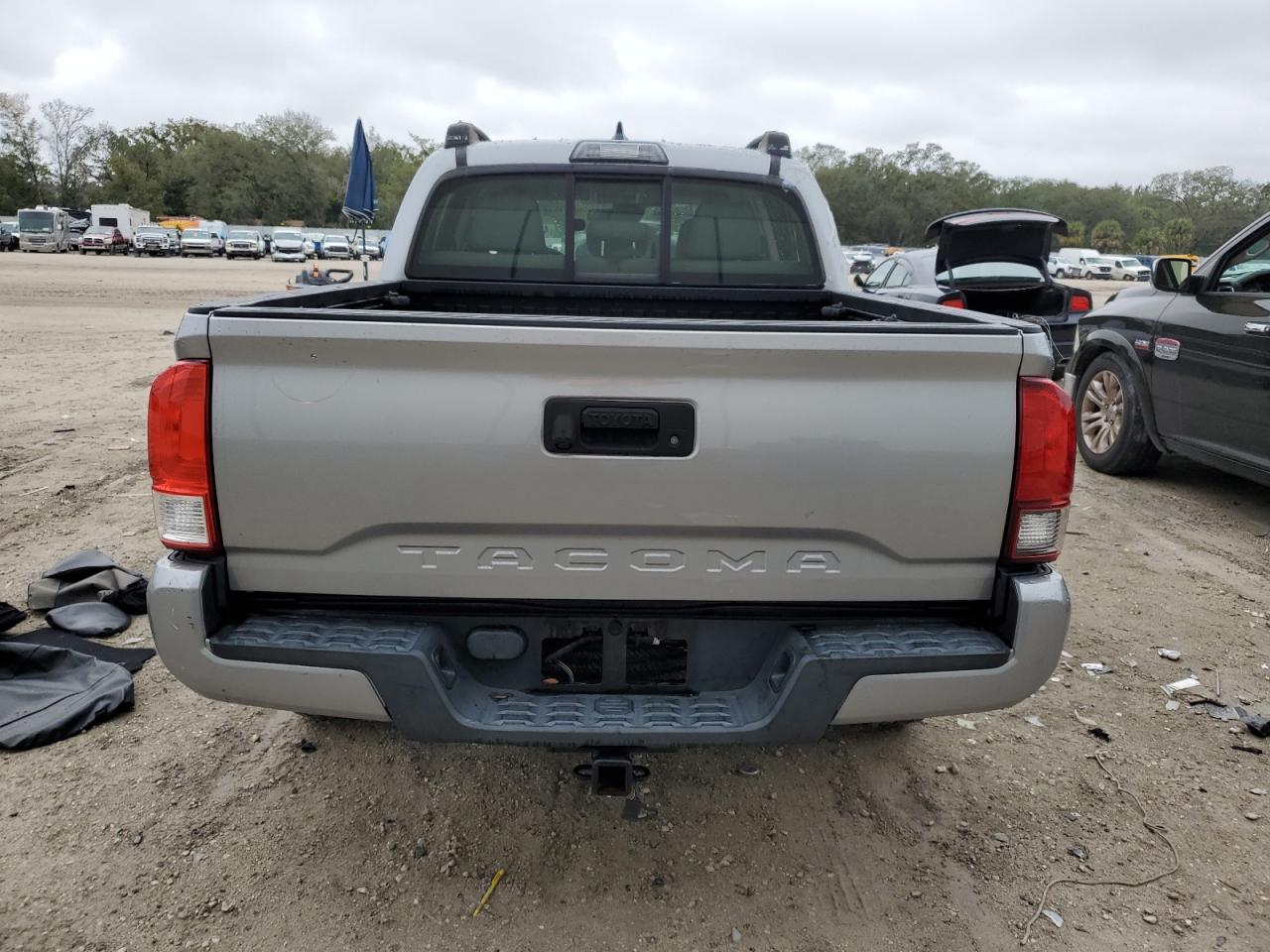 2018 Toyota Tacoma - Image 6