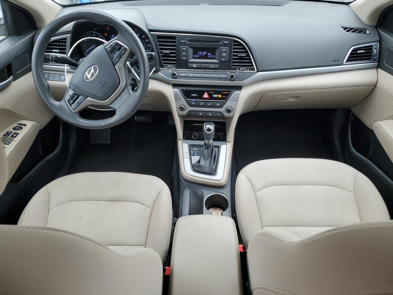 2018 Hyundai Elantra - Image 8