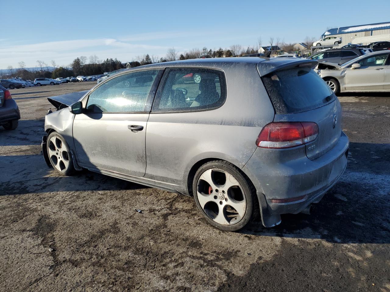 2010 Volkswagen GTI - Image 2