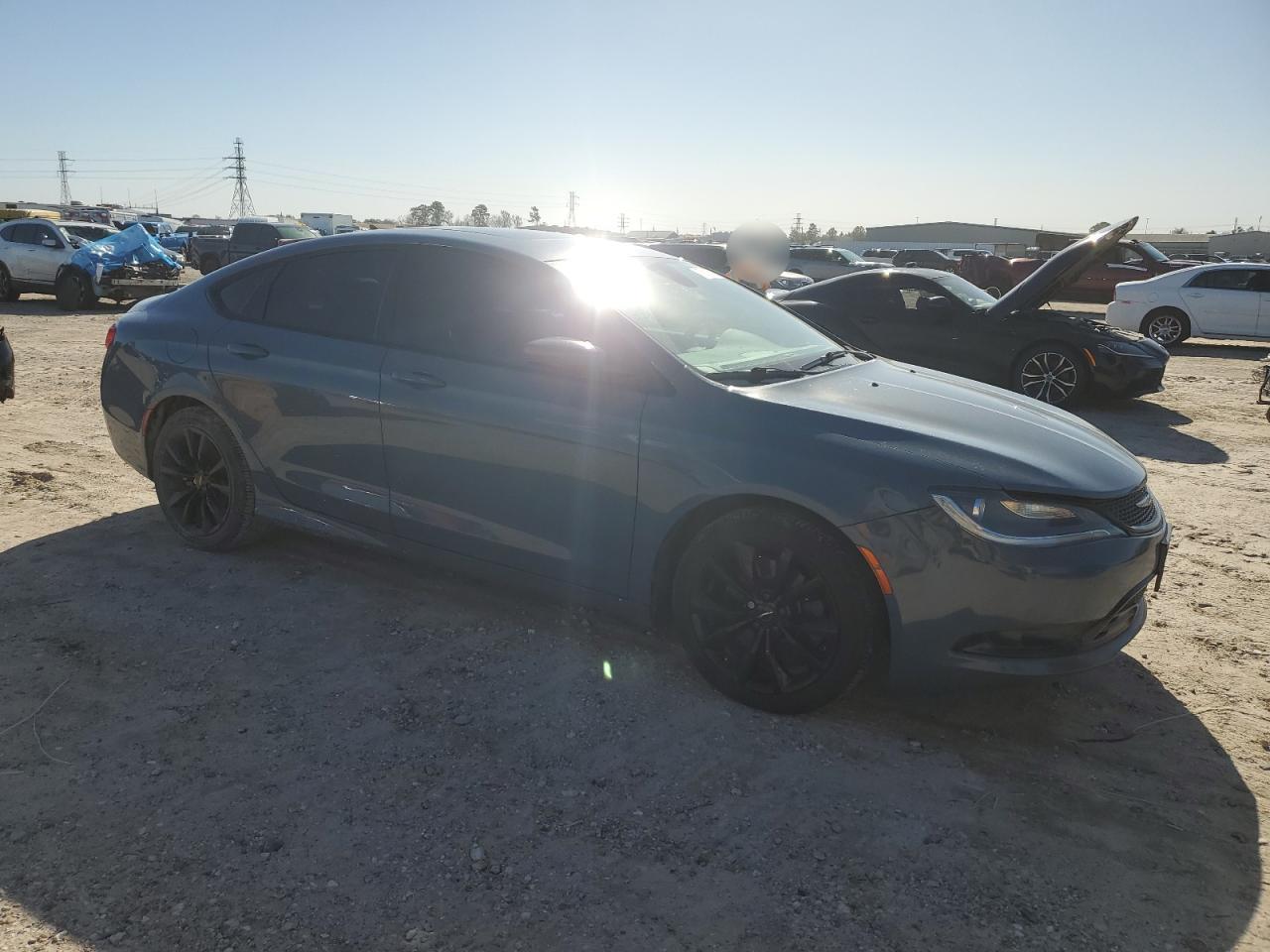 VIN 1C3CCCBBXFN650877 2015 CHRYSLER 200 no.4