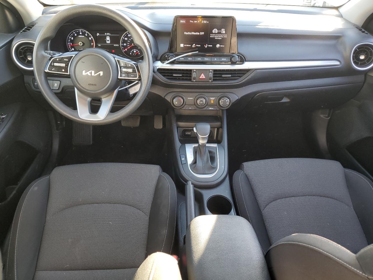2023 Kia Forte - Image 8