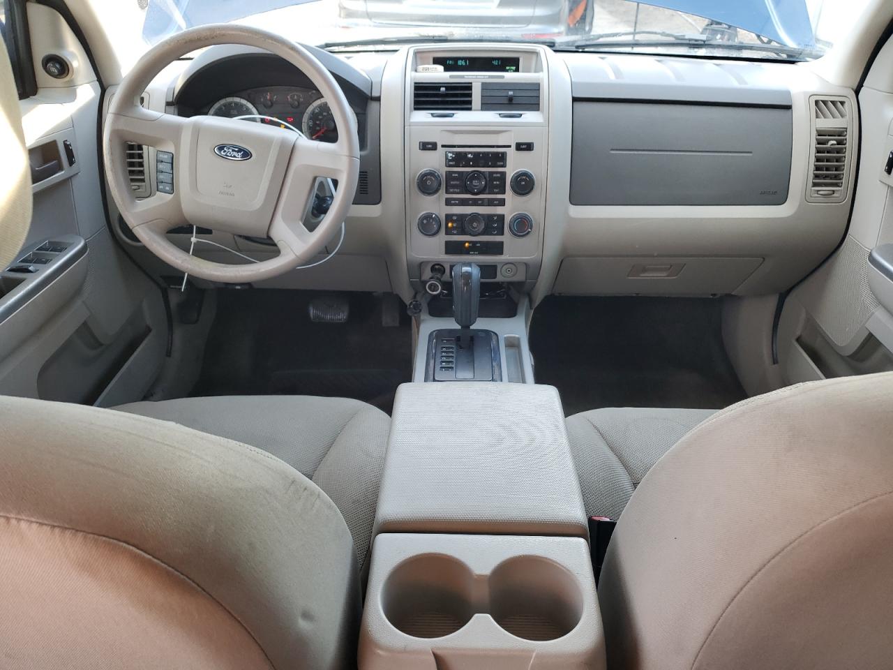 2008 Ford Escape - Image 8