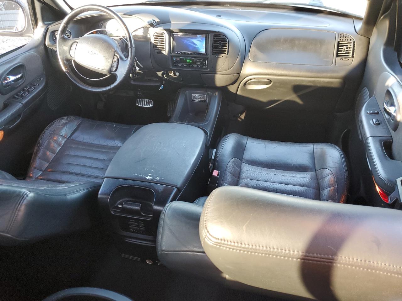 2002 Ford F-150 - Image 8
