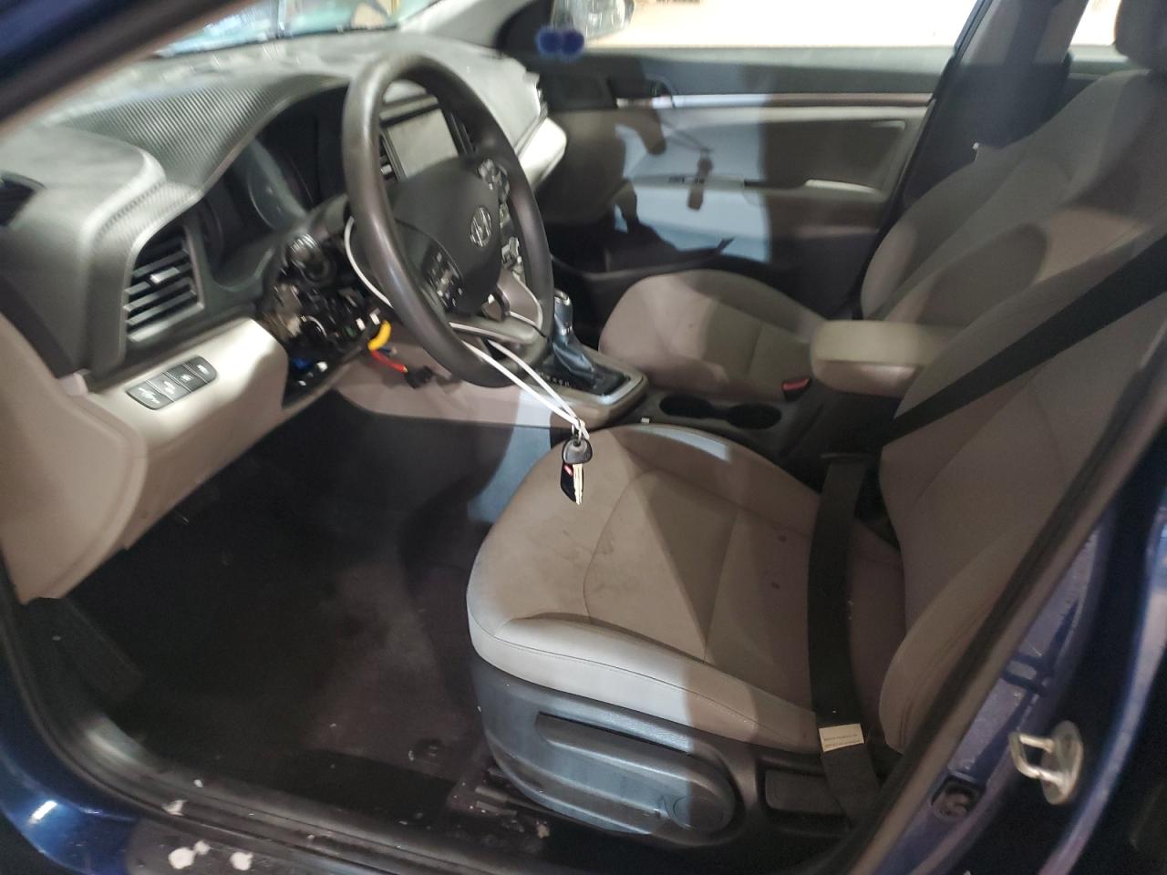 2020 Hyundai Elantra - Image 7