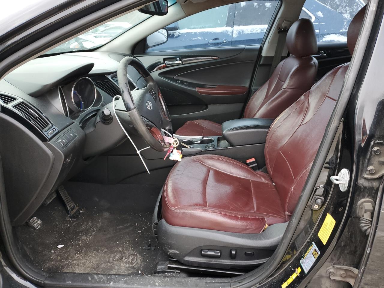 2011 Hyundai Sonata - Image 7