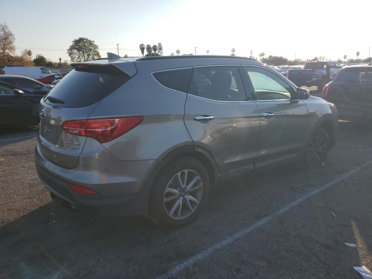 2015 Hyundai Santa Fe - Image 3