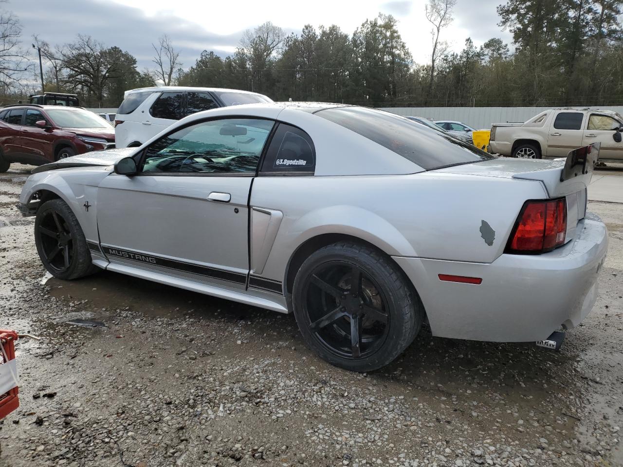 2003 Ford Mustang - Image 2
