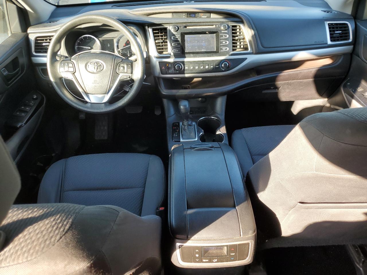 2014 Toyota Highlander - Image 8