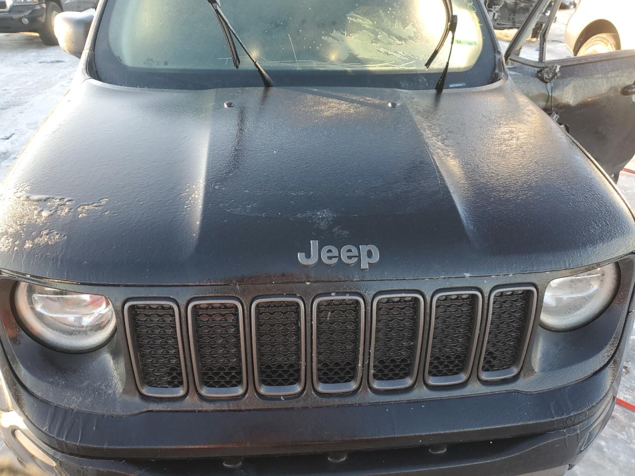 2019 Jeep Renegade - Image 12