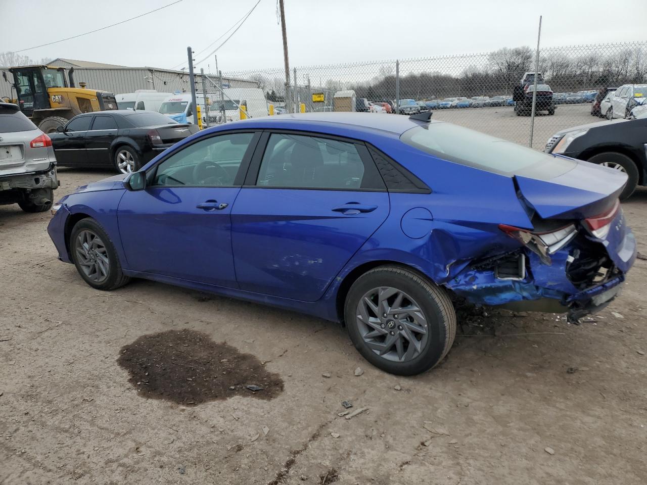 2024 Hyundai Elantra - Image 2