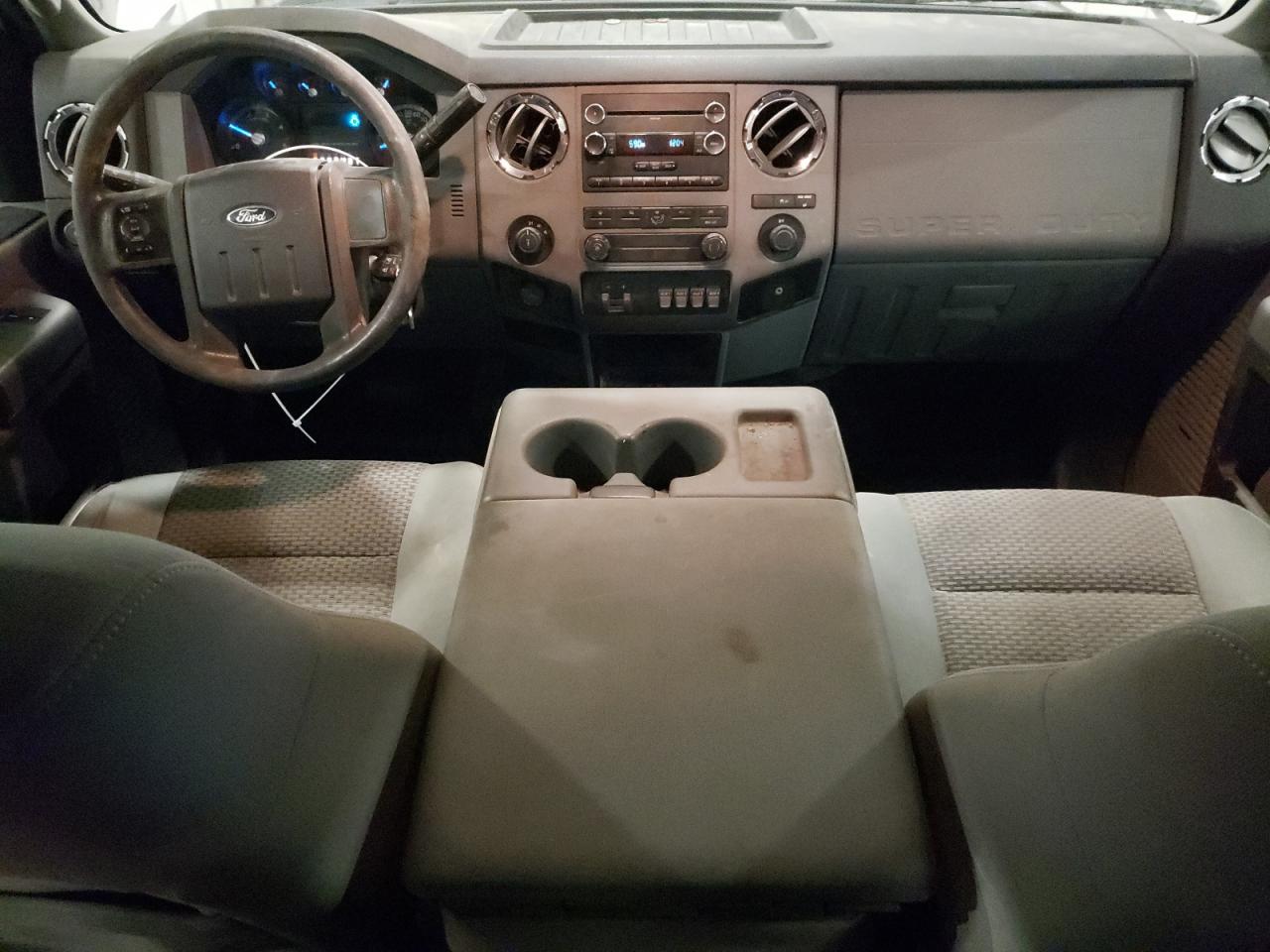 2011 Ford F350 - Image 8