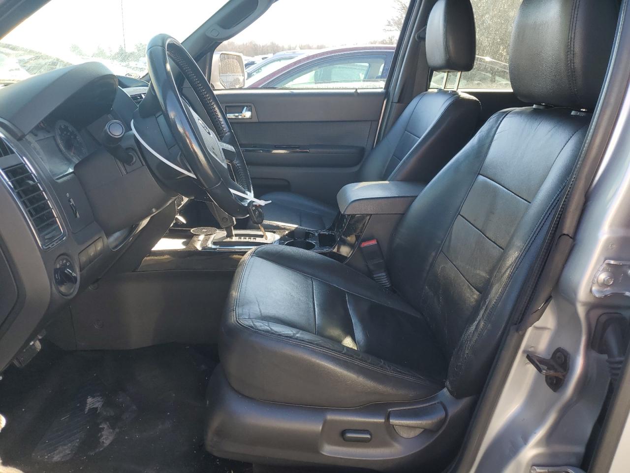 2010 Ford Escape - Image 7
