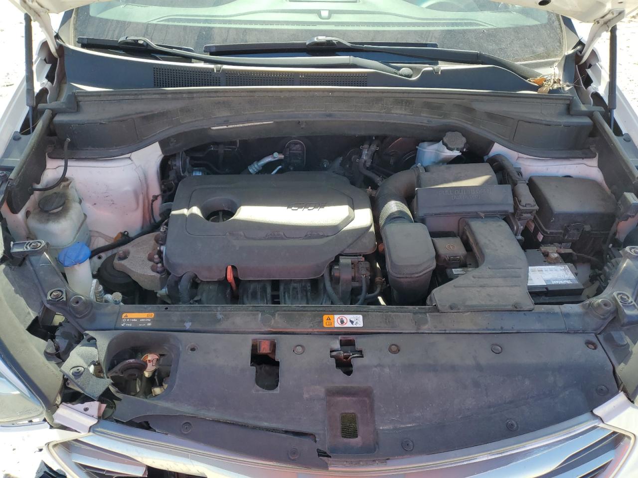 2017 Hyundai Santa Fe - Image 14