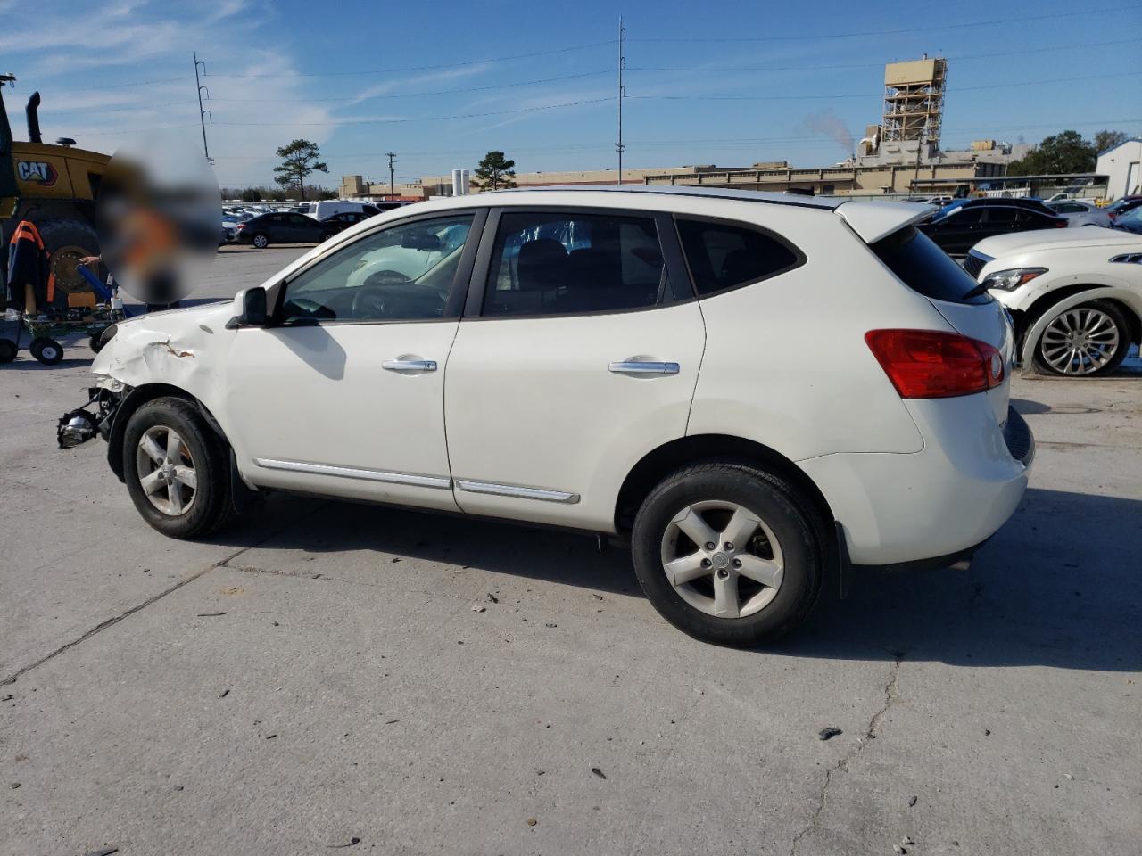 2013 Nissan Rogue - Image 2