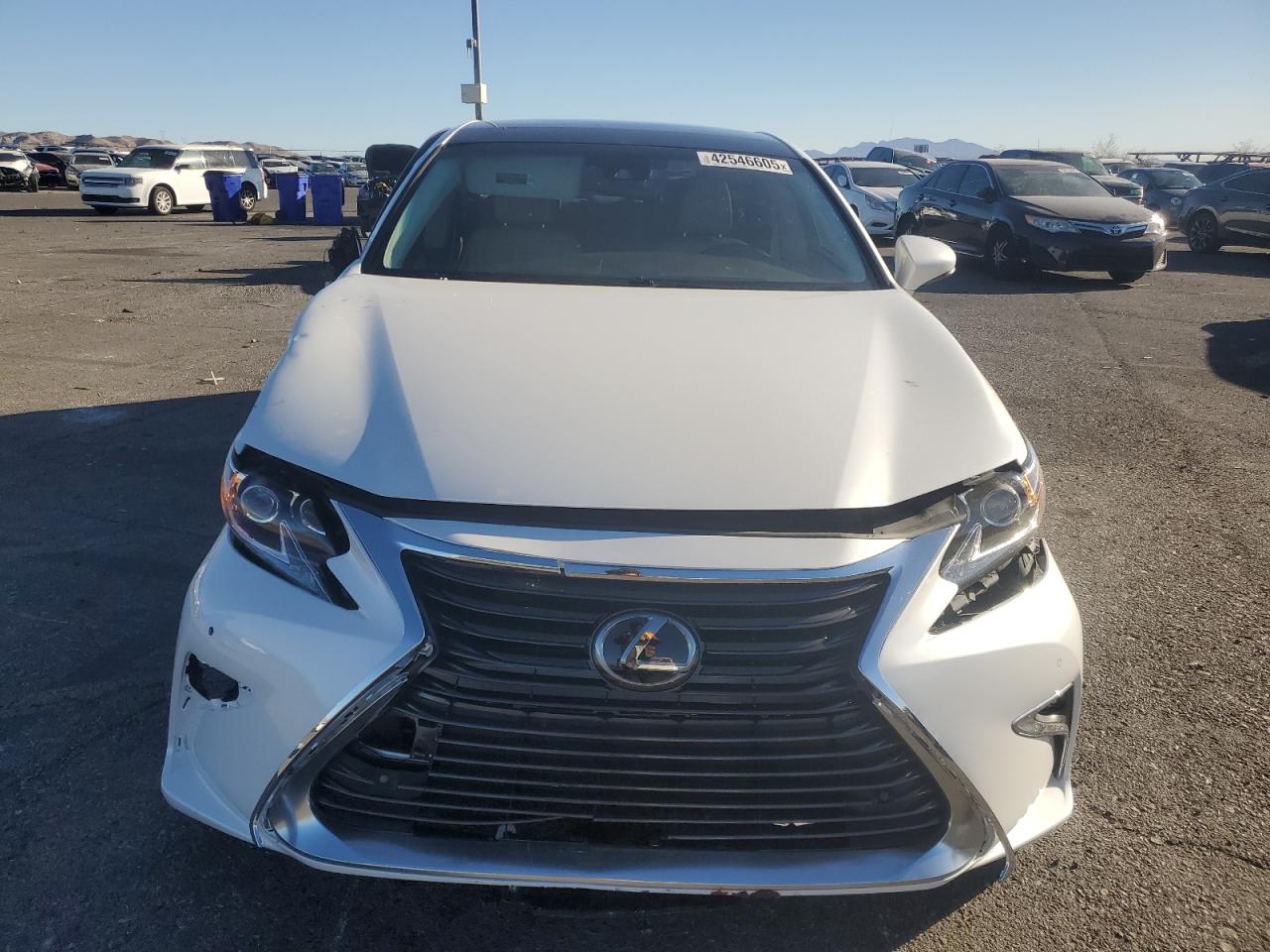 2016 Lexus ES - Image 5
