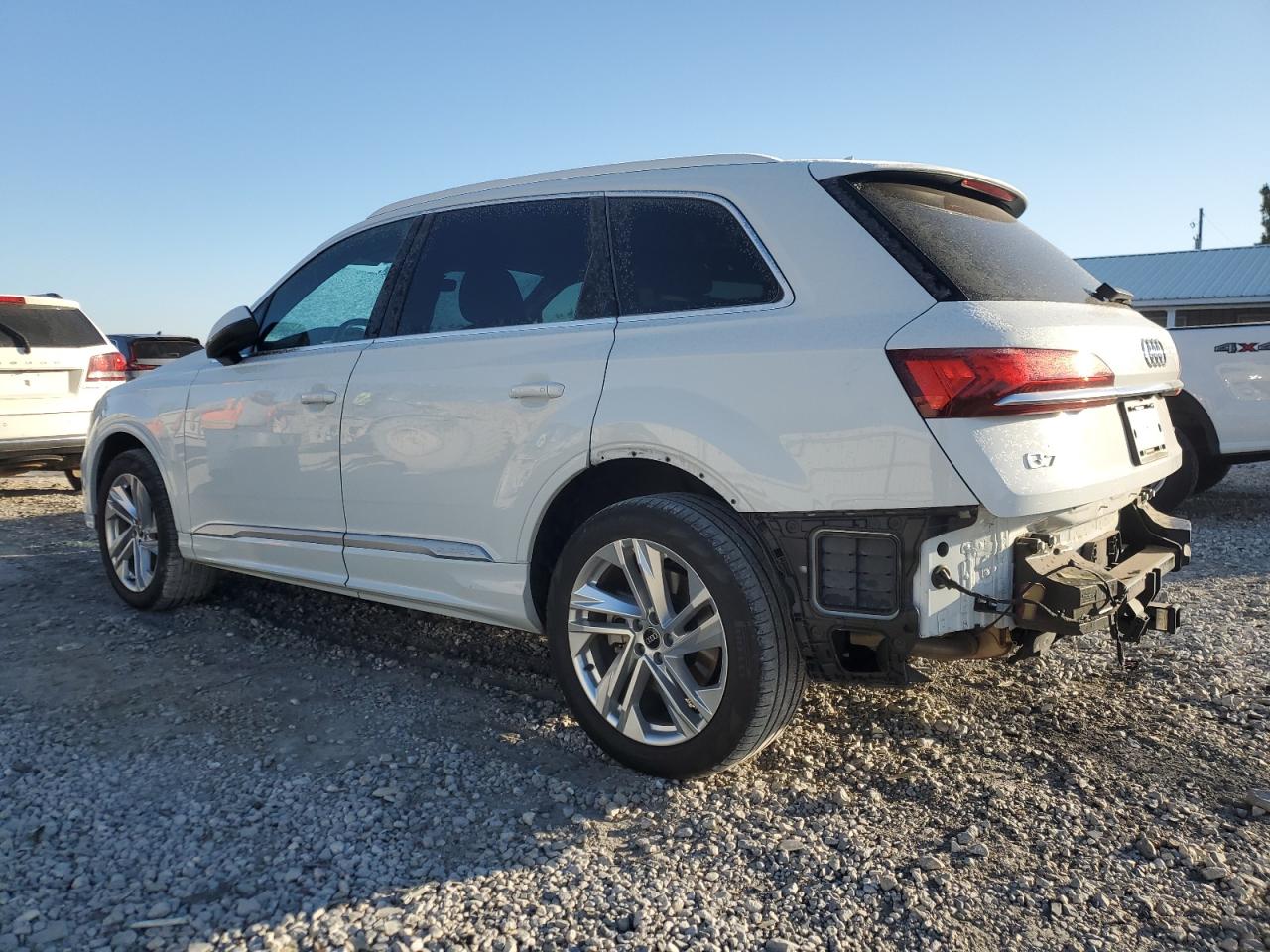 2021 Audi Q7 - Image 2