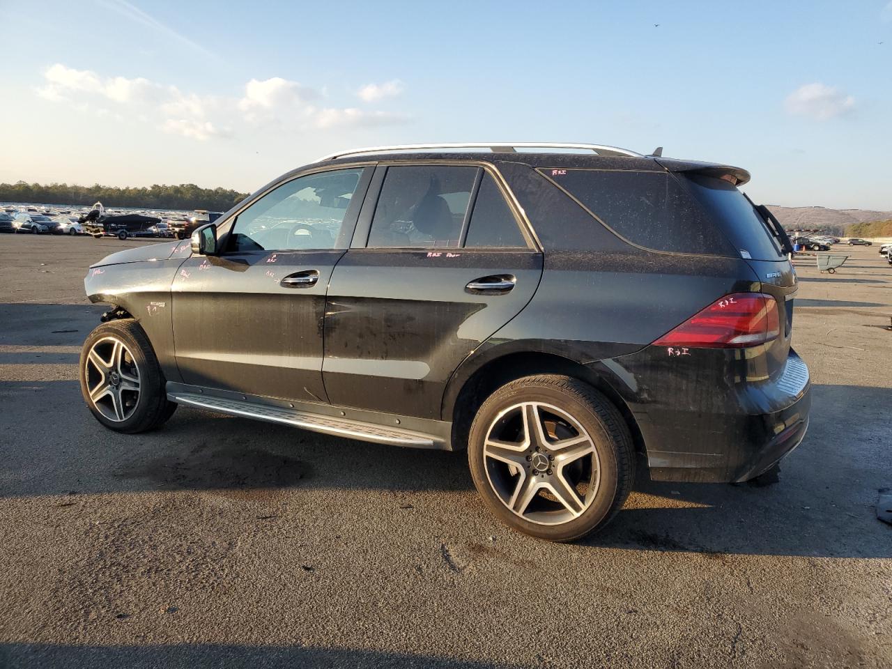 2017 Mercedes-Benz GLE - Image 2