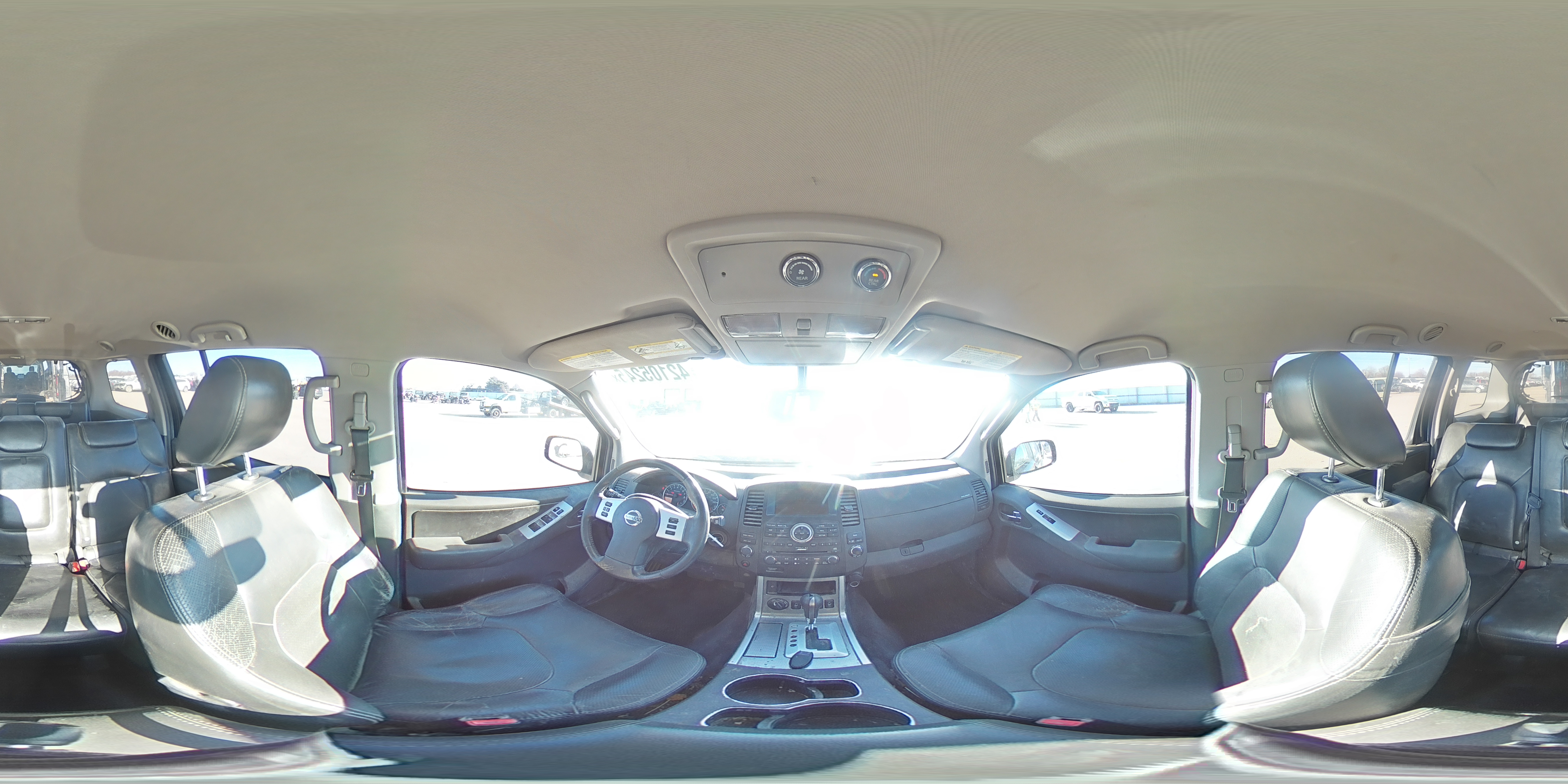 2011 Nissan Pathfinder - Image 13