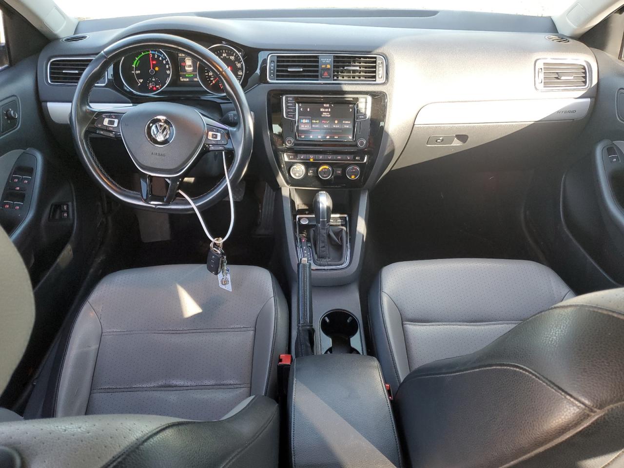 2016 Volkswagen Jetta - Image 8