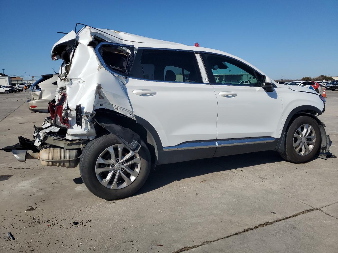 2020 Hyundai Santa Fe - Image 3