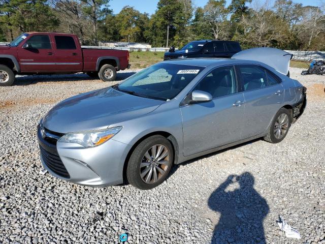  TOYOTA CAMRY 2015 Srebrny