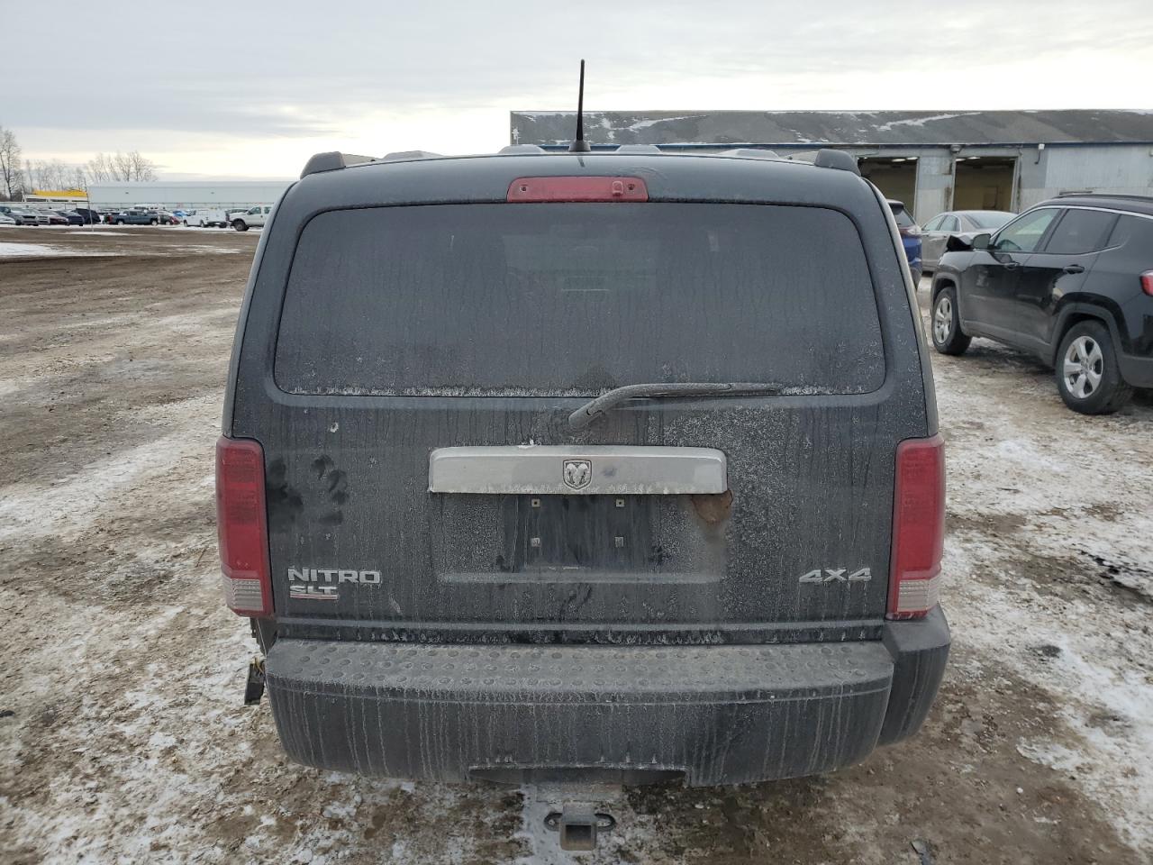 2008 Dodge Nitro - Image 6