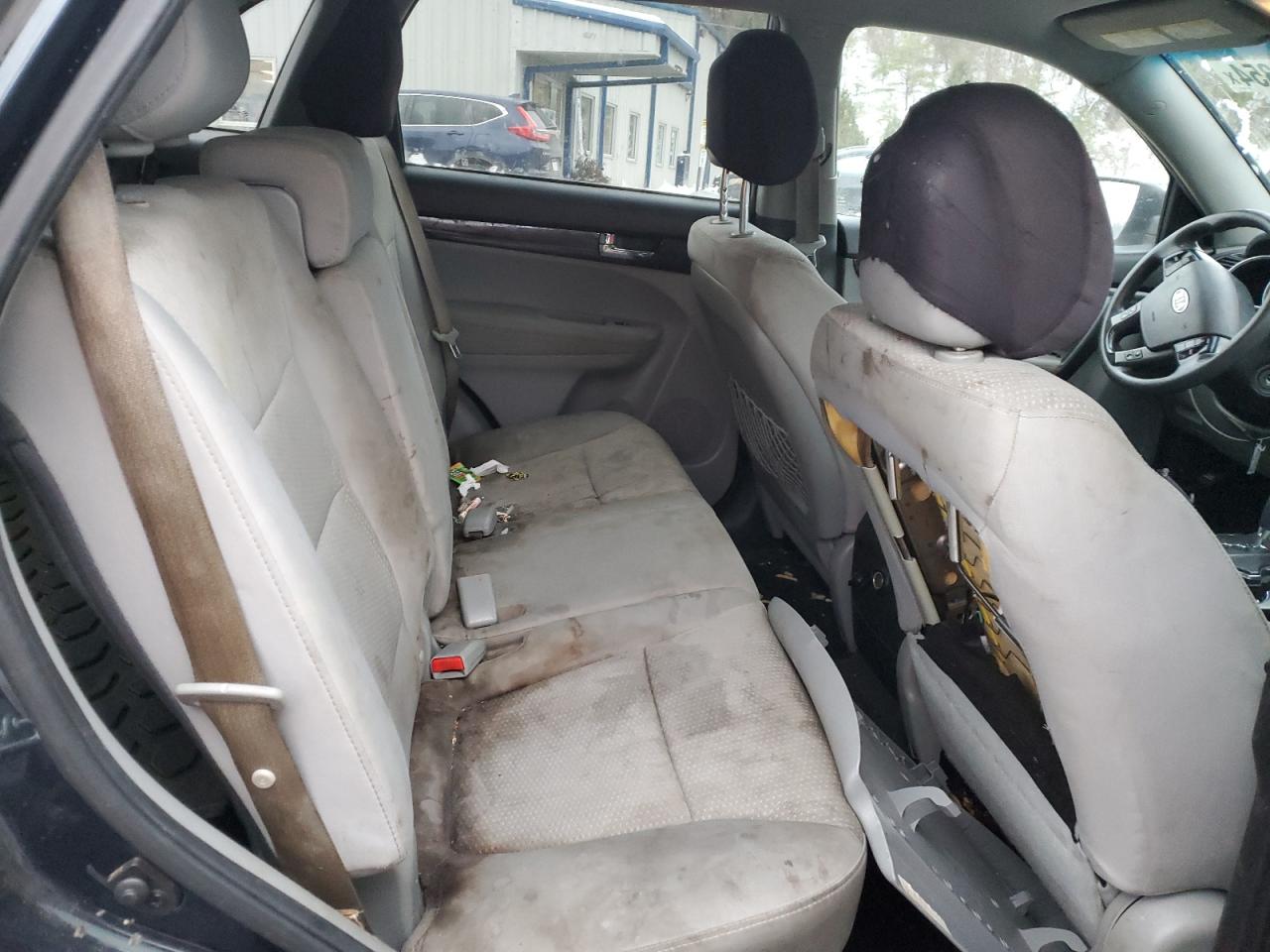 2013 Kia Sorento - Image 11