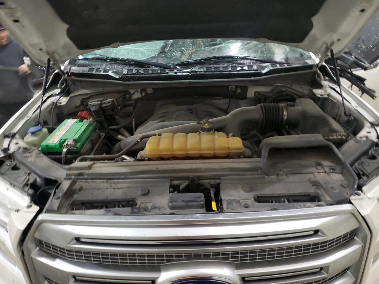 2015 Ford F-150 - Image 11