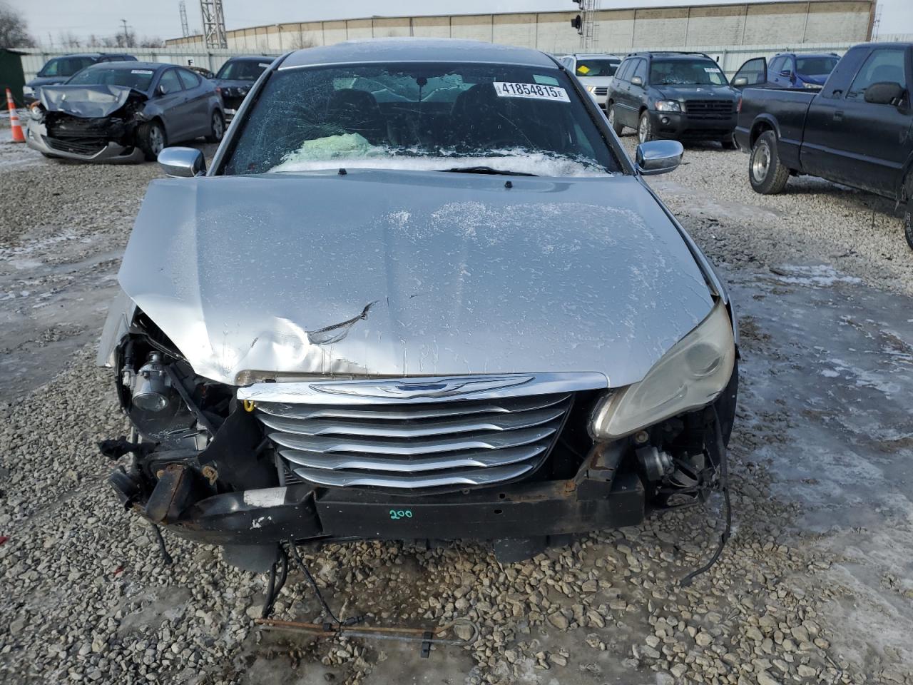 2011 Chrysler 200 - Image 5