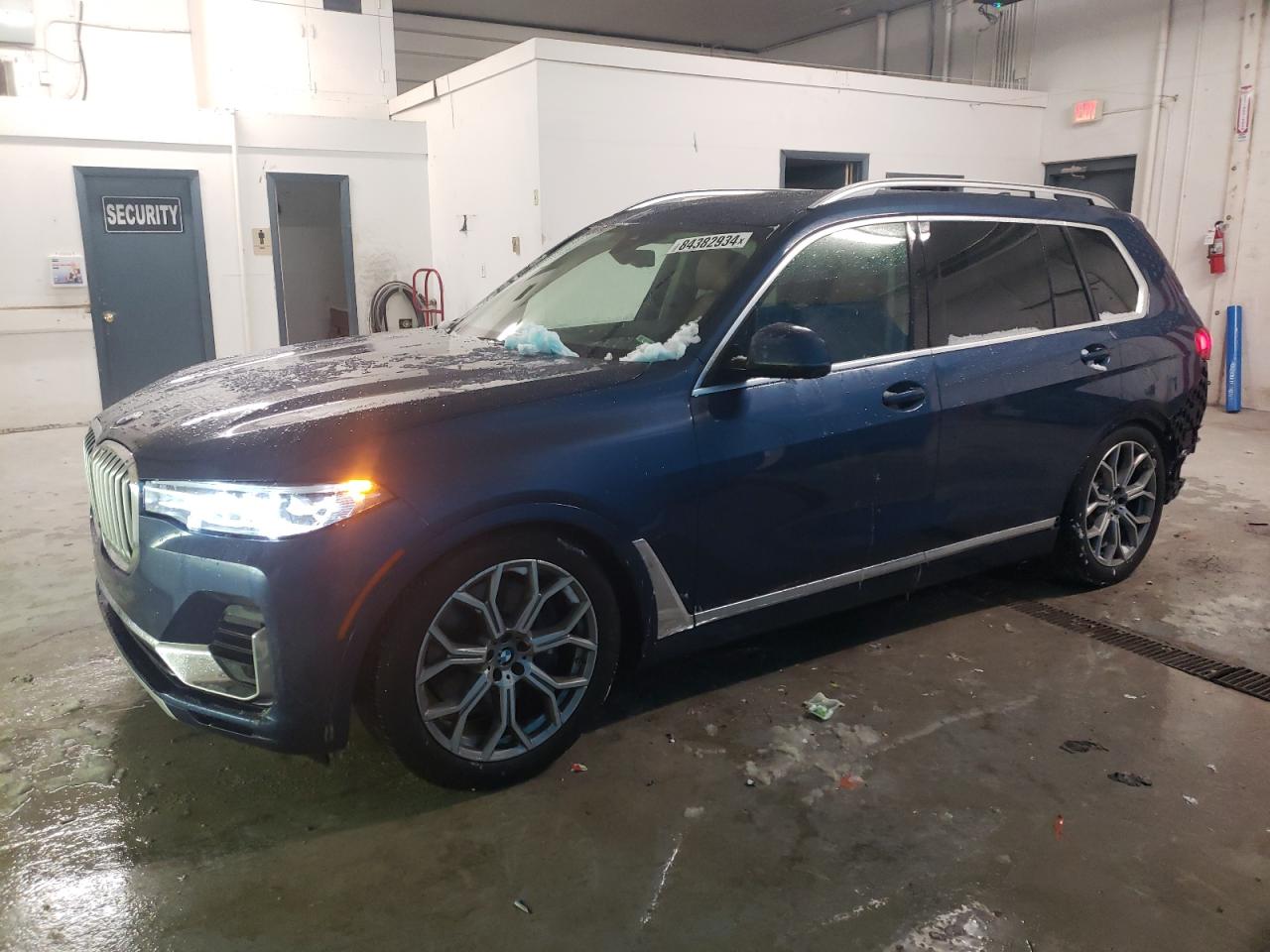 VIN 5UXCW2C08M9F08190 2021 BMW X7 no.1