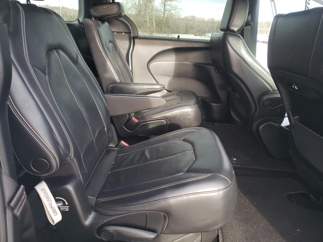 2022 Chrysler Pacifica - Image 11