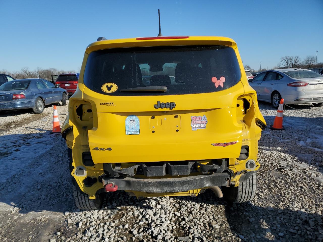 2015 Jeep Renegade - Image 6