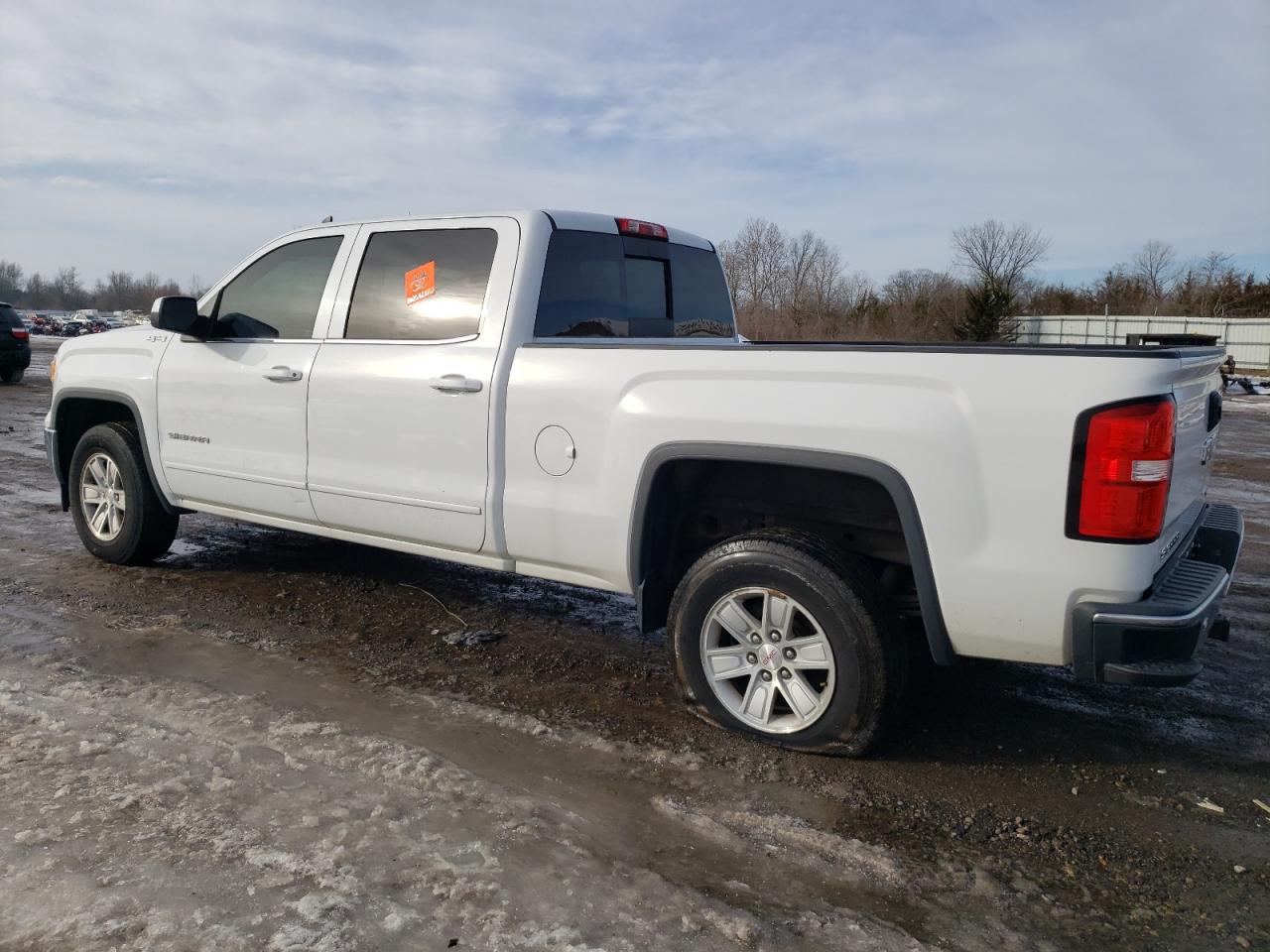 2015 GMC Sierra - Image 2