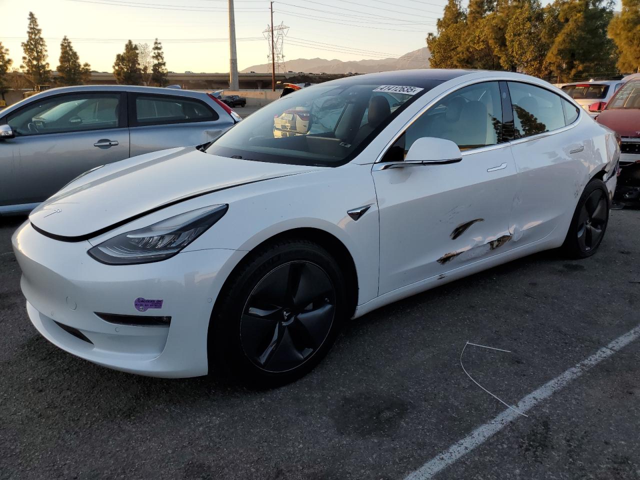 VIN 5YJ3E1EA2JF057731 2018 TESLA MODEL 3 no.1