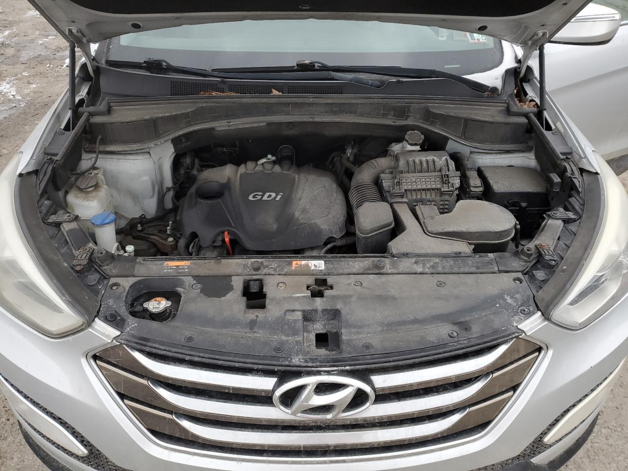 2015 Hyundai Santa Fe - Image 12