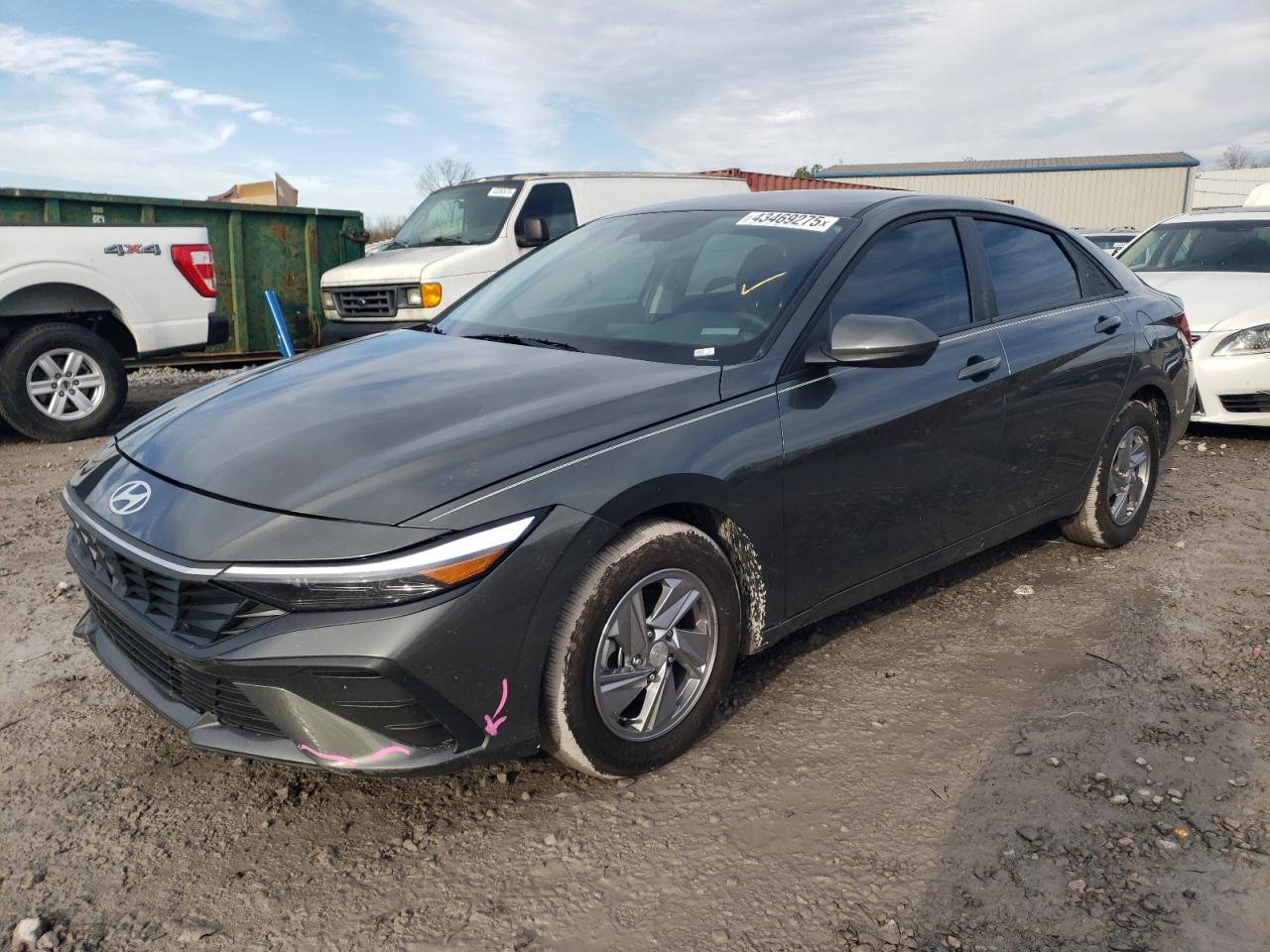 2024 Hyundai Elantra - Image 1